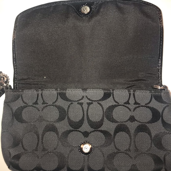 Coach Handbags - Coach Wristlet Wallet